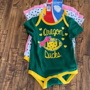 Oregon Ducks 3-pack onesies NWT